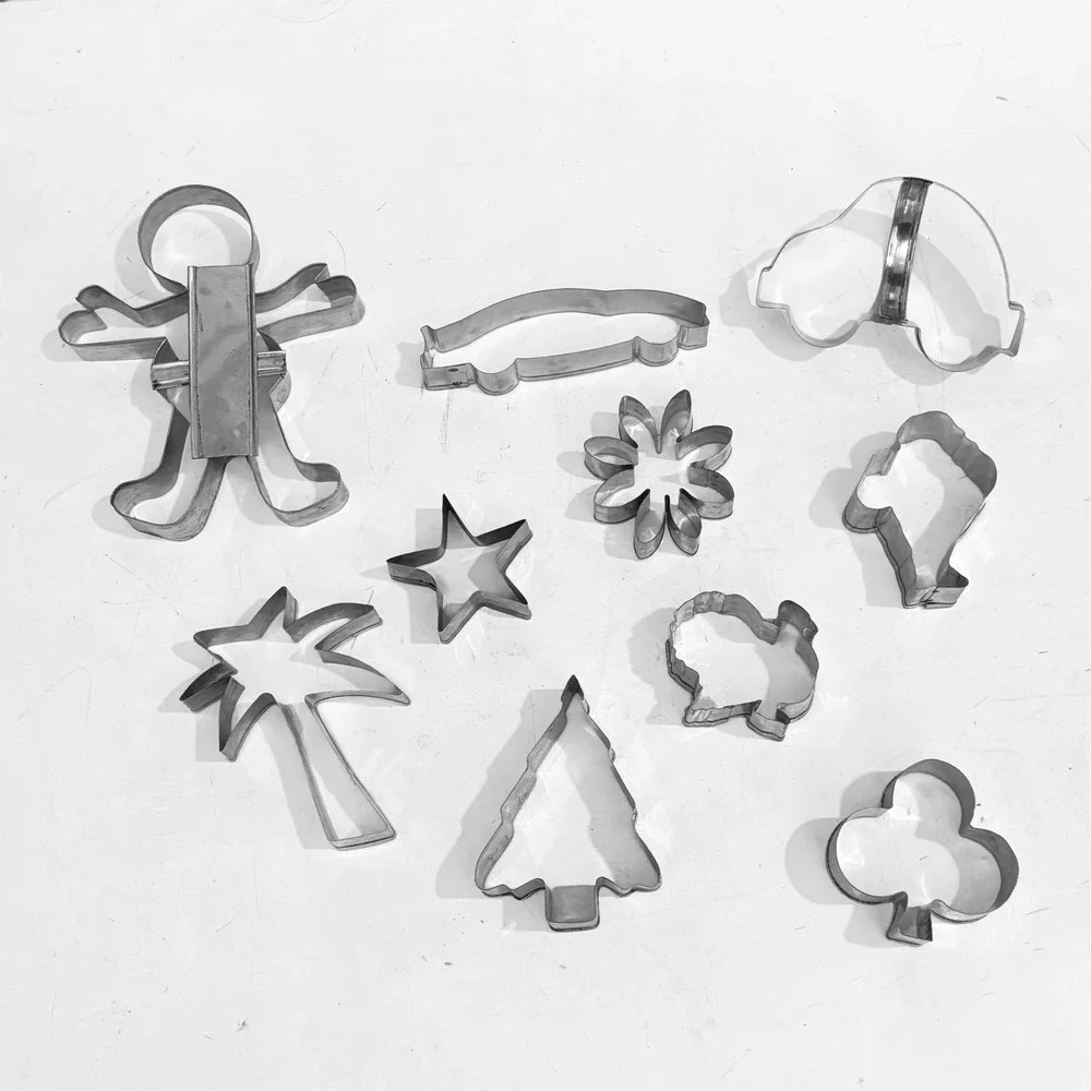 Vintage Aluminum Holiday Cookie Cutters 10pc Great Condition Old Time Christmas‎